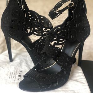 Beautiful Zara Lasercut Suede Heels
